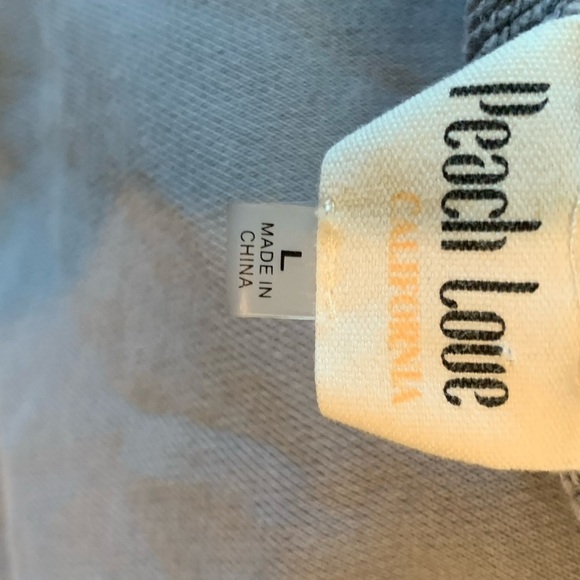 Peach Love oversized sweatshirt size large GUC - Picture 3 of 3